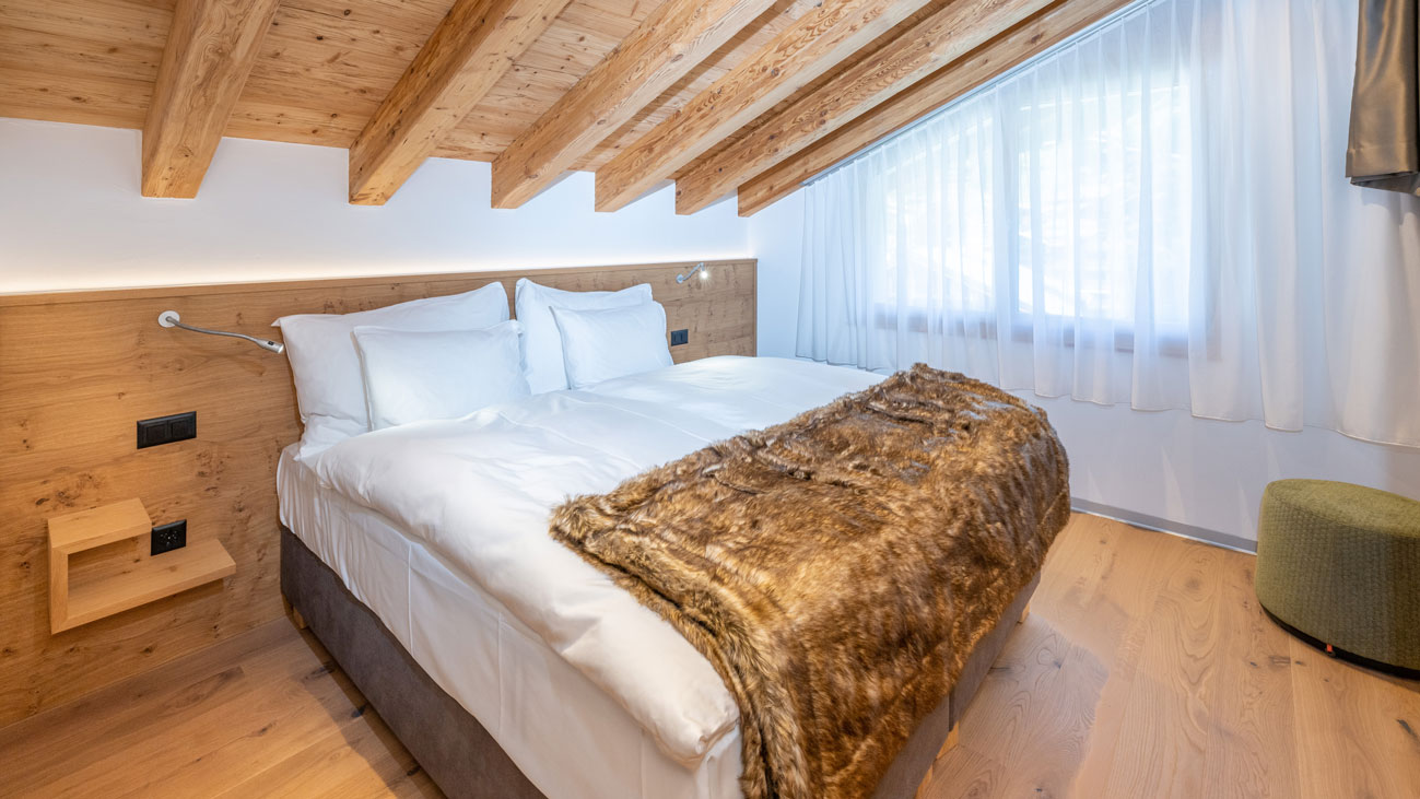 Colosseo Appartements Zermatt Diamant Suite Schlafzimmer